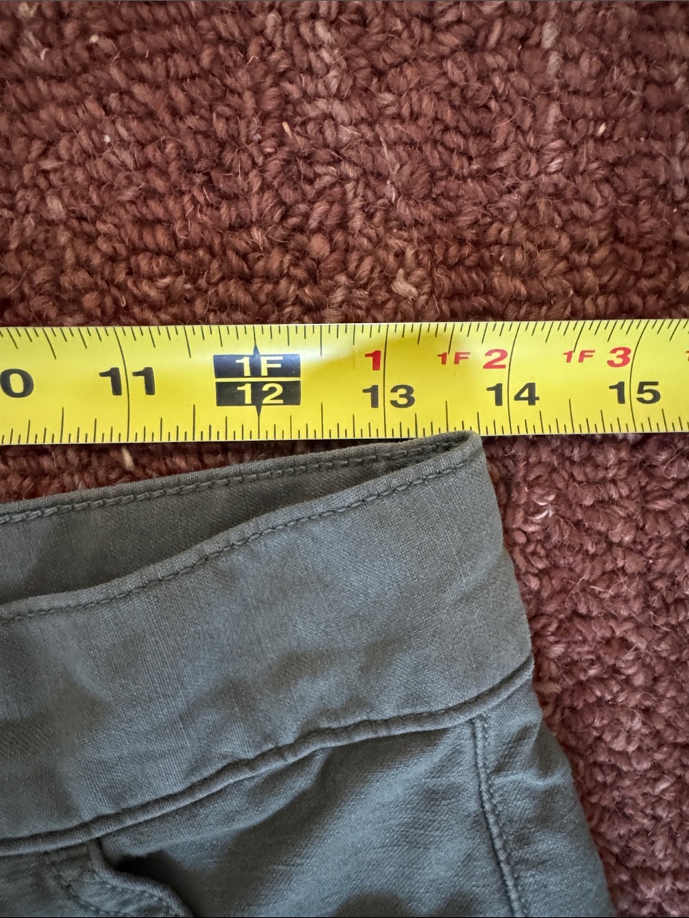 Citizens of Humanity Marcelle Low Slung Cargo Barrel Pants in Surplus - Picture 9 of 10